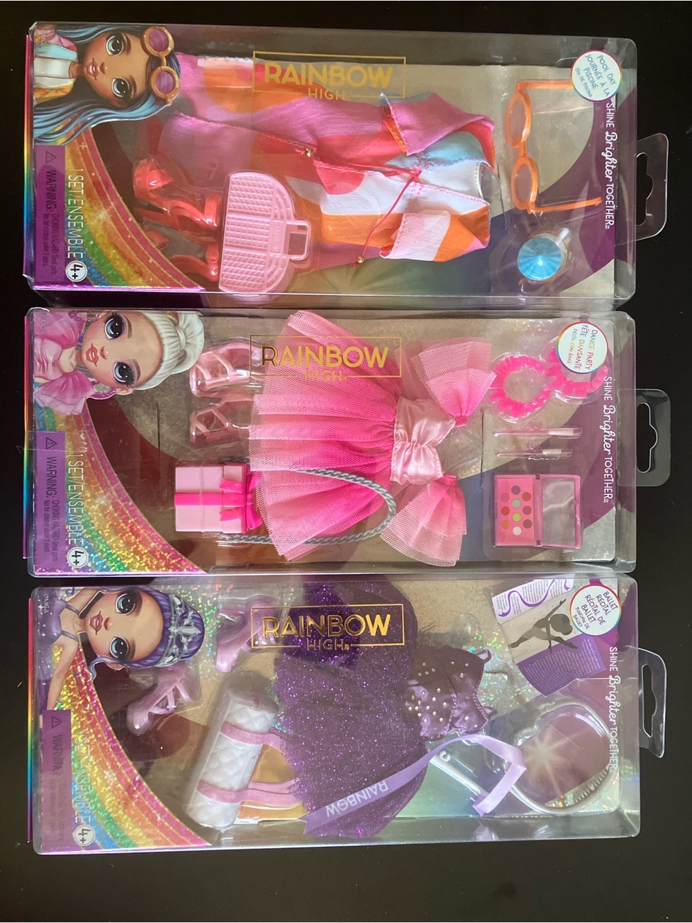 Rainbow High clothing sets